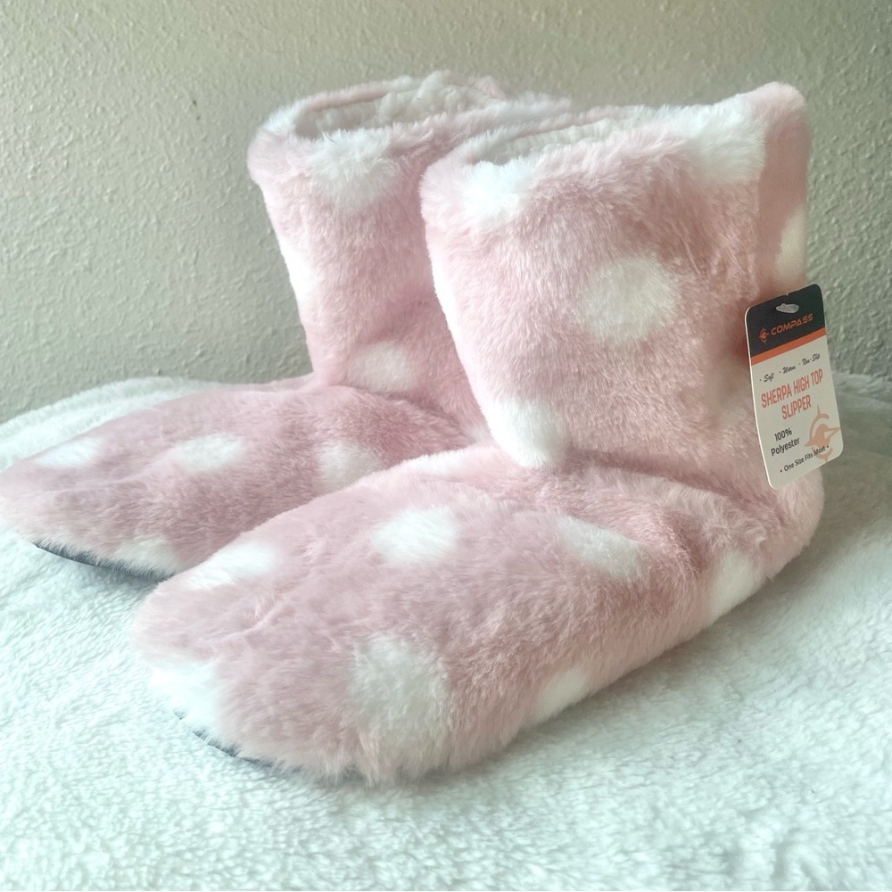 Compass Sherpa High Top Fuzzy Polka Dot Slippers